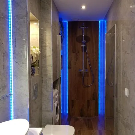 Sosnowy Z Dwoma Sypialniami I Ogrodkiem