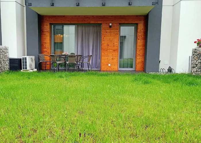 Sosnowy Z Dwoma Sypialniami I Ogrodkiem Lejlighed Ustroń